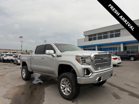 Used 2019 GMC Sierra 1500 SLT w/ SLT Premium Package image 1