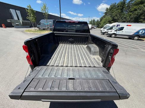 Used 2024 Chevrolet Silverado 1500 LTZ w/ LTZ Premium Package AWD/4WD image 8