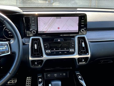 Certified 2022 Kia Sorento SX Prestige image 7
