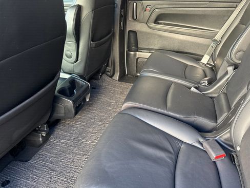 Used 2023 Honda Odyssey EX-L image 9