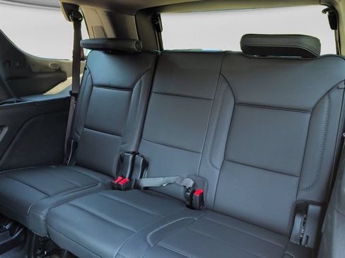 Used 2025 GMC Yukon Denali AWD/4WD image 33