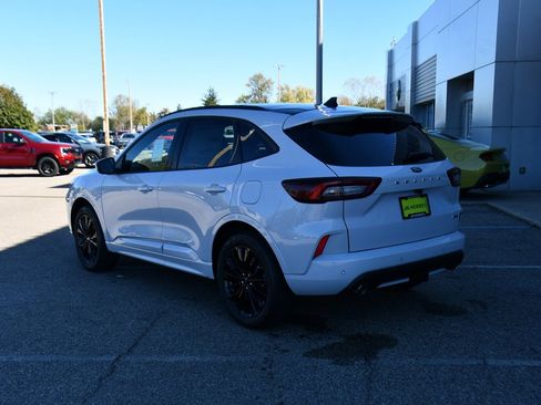 New 2026 Ford Escape ST-Line Elite w/ Class II Trailer Tow Package image 4