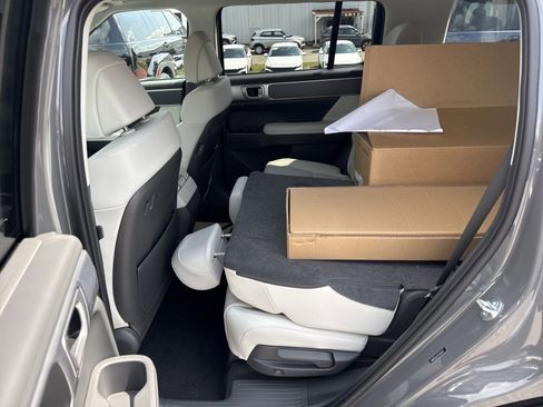 New 2026 Hyundai Santa Fe SEL FWD image 12