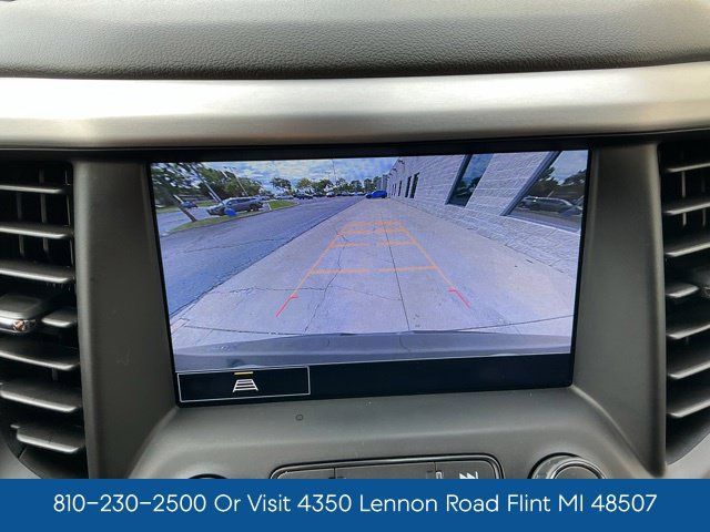Used 2022 GMC Acadia SLT w/ Preferred Package AWD/4WD image 4