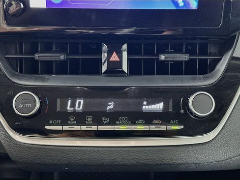 Used 2025 Toyota Corolla LE FWD image 23