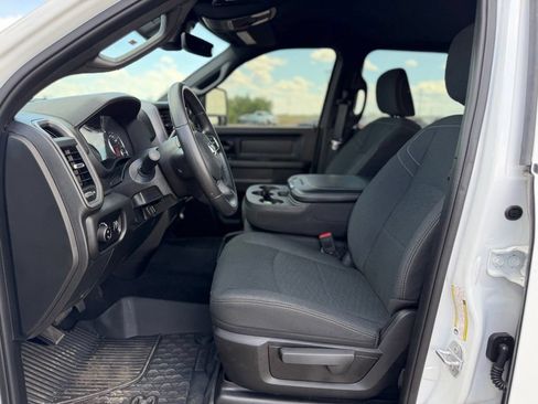 Used 2026 RAM 2500 Tradesman AWD/4WD image 2