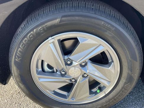 New 2026 Hyundai Elantra SE image 5