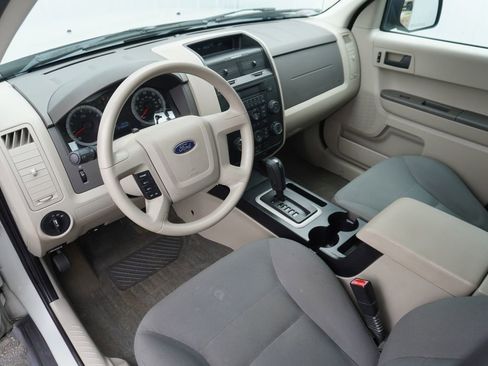 Used 2008 Ford Escape XLS image 12
