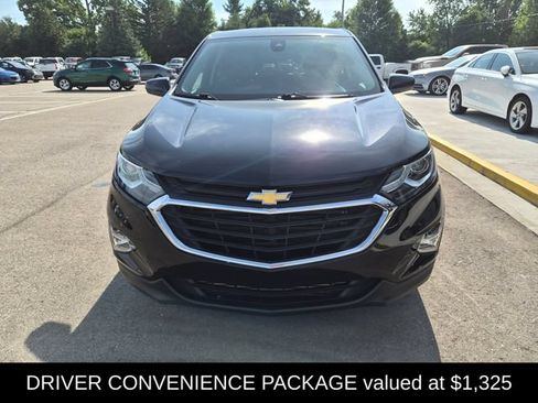 Used 2019 Chevrolet Equinox LT w/ Driver Convenience Package FWD image 3