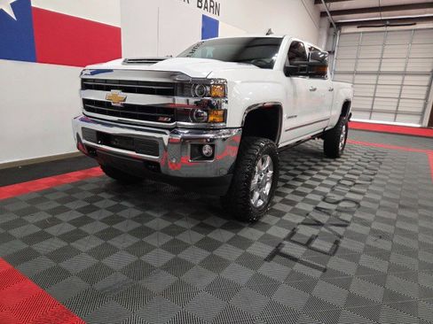 Used 2019 Chevrolet Silverado 2500 LTZ w/ Duramax Plus Package AWD/4WD image 13