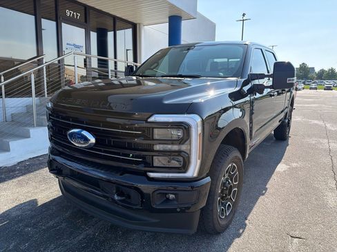 Used 2026 Ford F250 Platinum AWD/4WD image 1