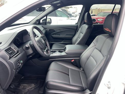 Certified 2025 Honda Ridgeline TrailSport+ image 14
