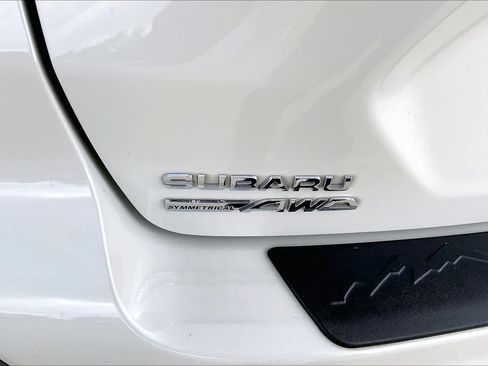 Used 2024 Subaru Crosstrek 2.0i Premium AWD/4WD image 10