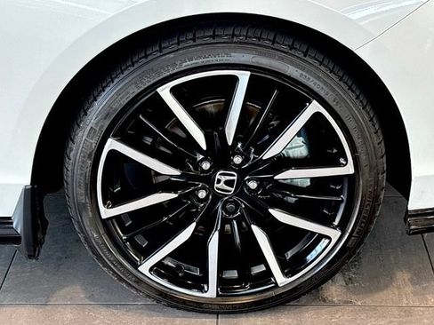 Used 2025 Honda Accord Touring image 38