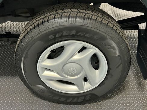 Used 2004 Toyota Tundra image 18