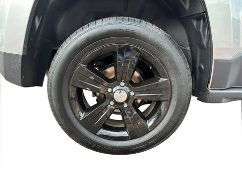 Used 2016 Jeep Patriot High Altitude image 16