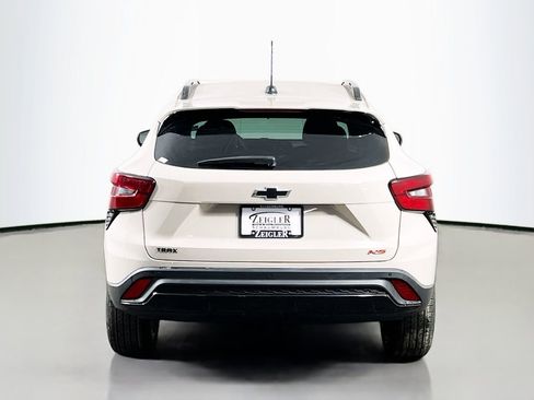 New 2026 Chevrolet Trax RS w/ Driver Confidence Package image 6