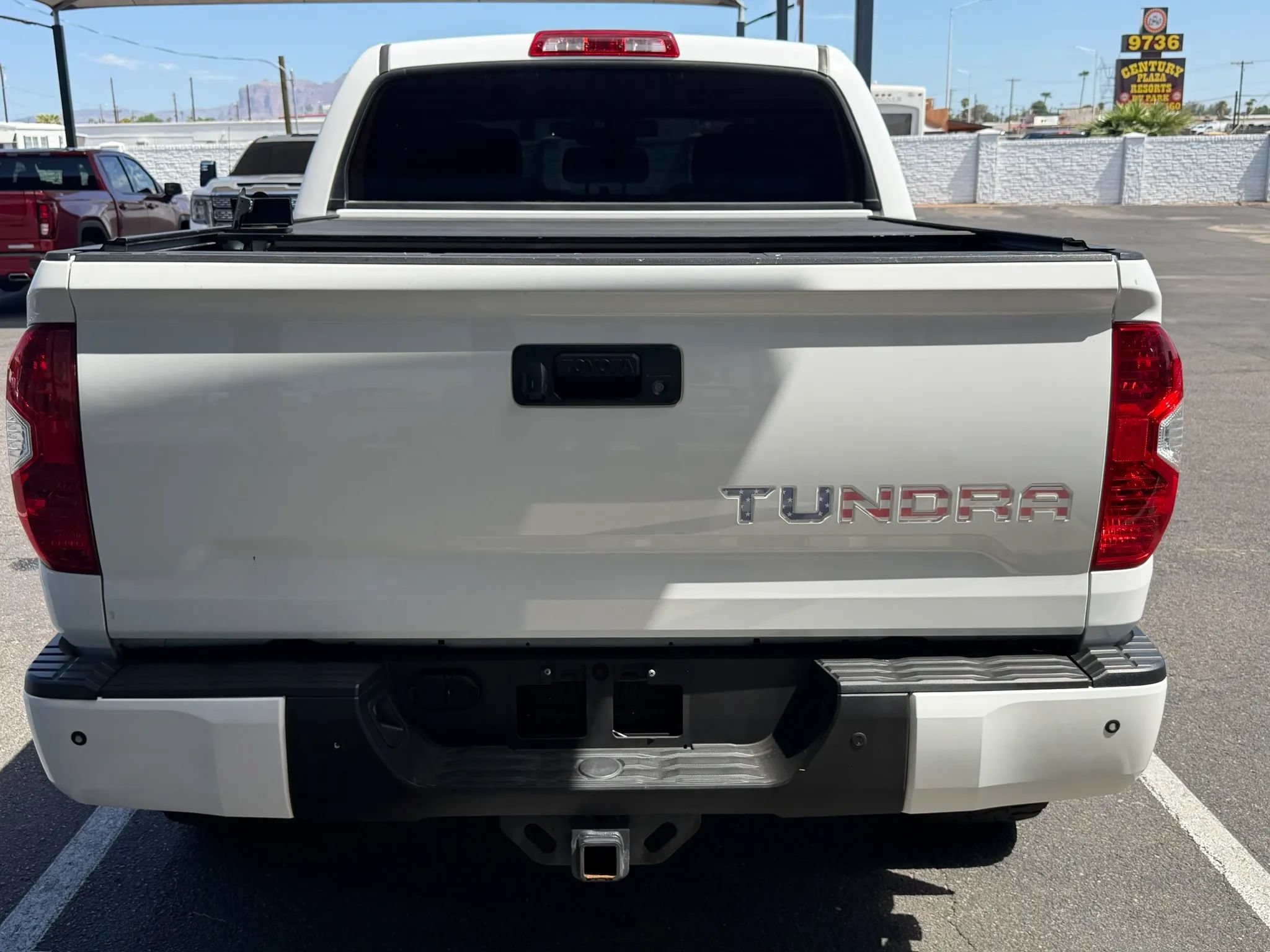 Used 2016 Toyota Tundra SR5 w/ SR5 Upgrade Package RWD image 7