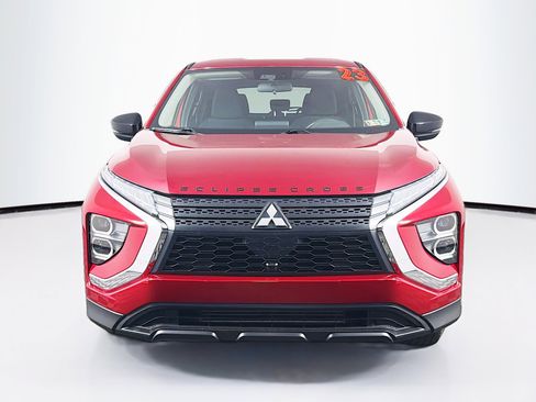 Used 2023 Mitsubishi Eclipse Cross LE image 3