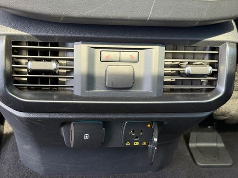 Used 2025 Ford F150 Raptor AWD/4WD image 13