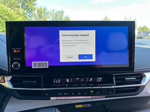 New 2026 Toyota Sienna XSE AWD/4WD image 35