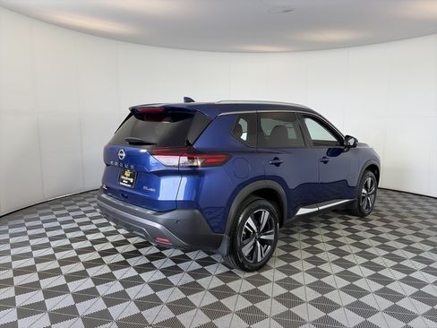 Used 2023 Nissan Rogue SL AWD/4WD image 5
