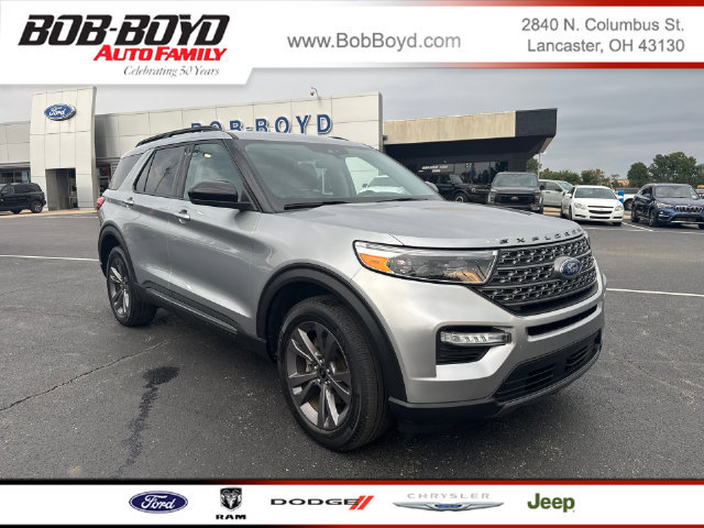 Used 2024 Ford Explorer XLT w/ Equipment Group 202A AWD/4WD image 1
