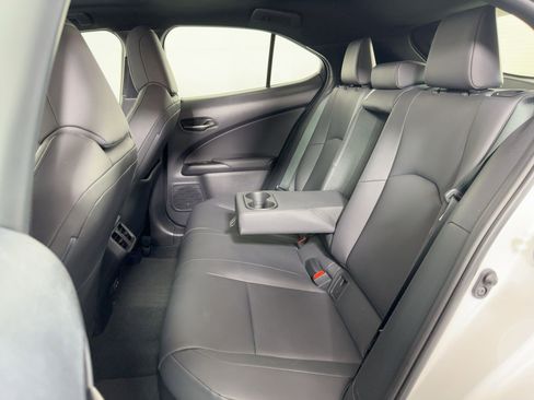 Used 2021 Lexus UX 250h w/ Premium Package image 15