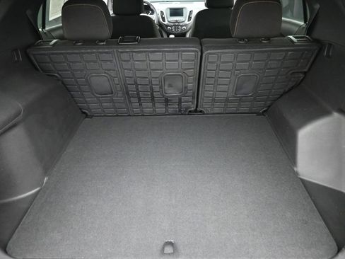 Used 2024 Chevrolet Equinox LT image 9