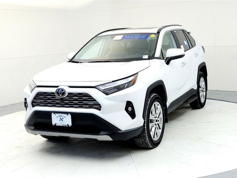 New 2025 Toyota RAV4 Limited image 2
