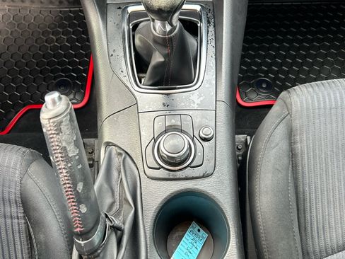 Used 2016 MAZDA MAZDA3 i Touring w/ Popular Equipment Package image 17