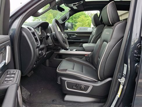New 2026 RAM 1500 Laramie w/ Night Edition AWD/4WD image 9