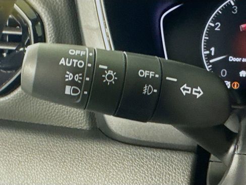 New 2025 Honda Pilot Touring image 13