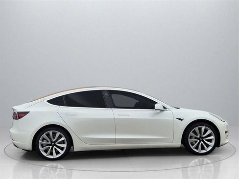 Used 2018 Tesla Model 3 Long Range image 9