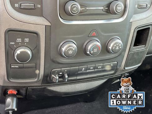 Used 2018 RAM 2500 Tradesman w/ Chrome Appearance Group image 28