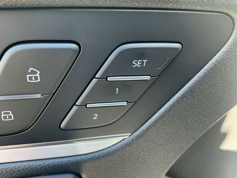 Used 2018 Audi SQ5 Prestige image 28