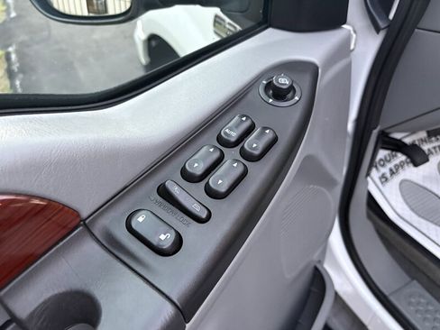 Used 2006 Ford F350 XL image 18