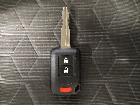 Used 2021 Mitsubishi Outlander Sport FWD image 32