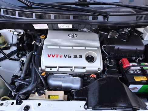 Used 2005 Toyota Sienna XLE image 32