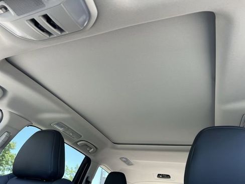 New 2026 Subaru Ascent Limited AWD/4WD image 11