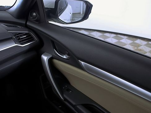 Used 2016 Honda Civic EX-L image 23