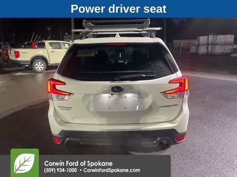 Used 2020 Subaru Forester Premium image 4