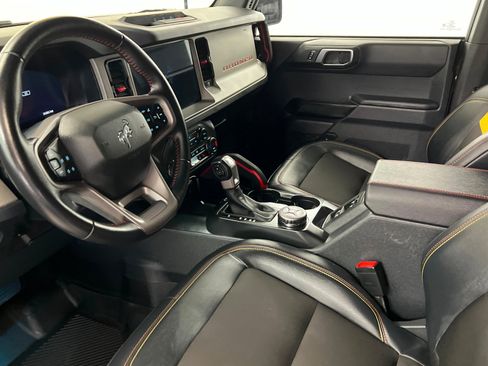 Used 2025 Ford Bronco Big Bend w/ Black Diamond Package AWD/4WD image 16