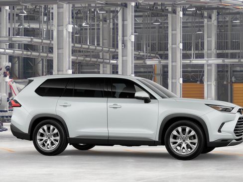New 2026 Toyota Grand Highlander Limited image 13