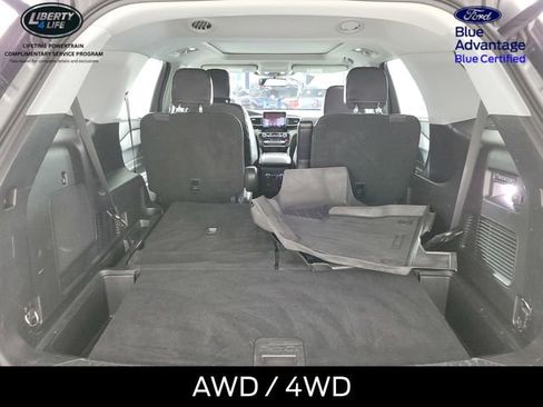 Certified 2021 Ford Explorer Limited w/ Equipment Group 301A image 17