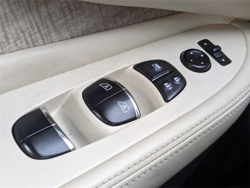 Used 2021 Nissan Murano SL w/ SL Moonroof Package image 28