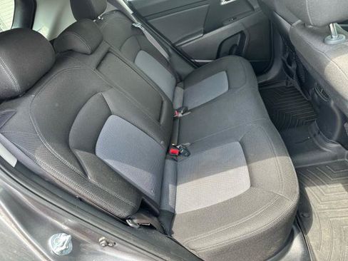 Used 2016 Kia Sportage LX AWD/4WD image 12