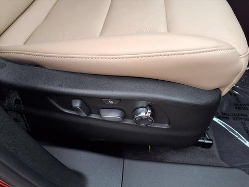 Certified 2024 Cadillac XT4 Premium Luxury AWD/4WD image 10
