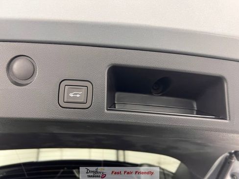 New 2026 Chevrolet Equinox RS w/ Convenience Package III FWD image 33