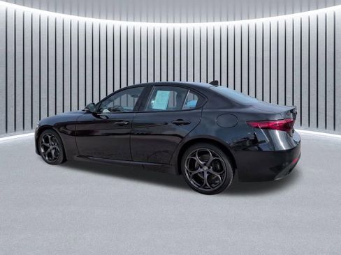Used 2023 Alfa Romeo Giulia Estrema AWD/4WD image 13